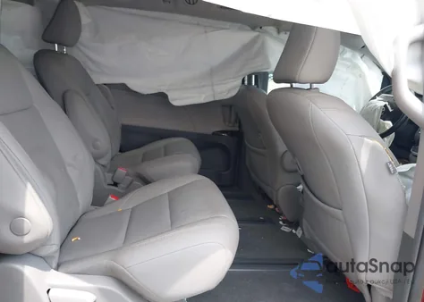 2018 Toyota Sienna Xle Premium 7 Passenger from USA, damaged, VIN 5TDDZ3DC5JS208824